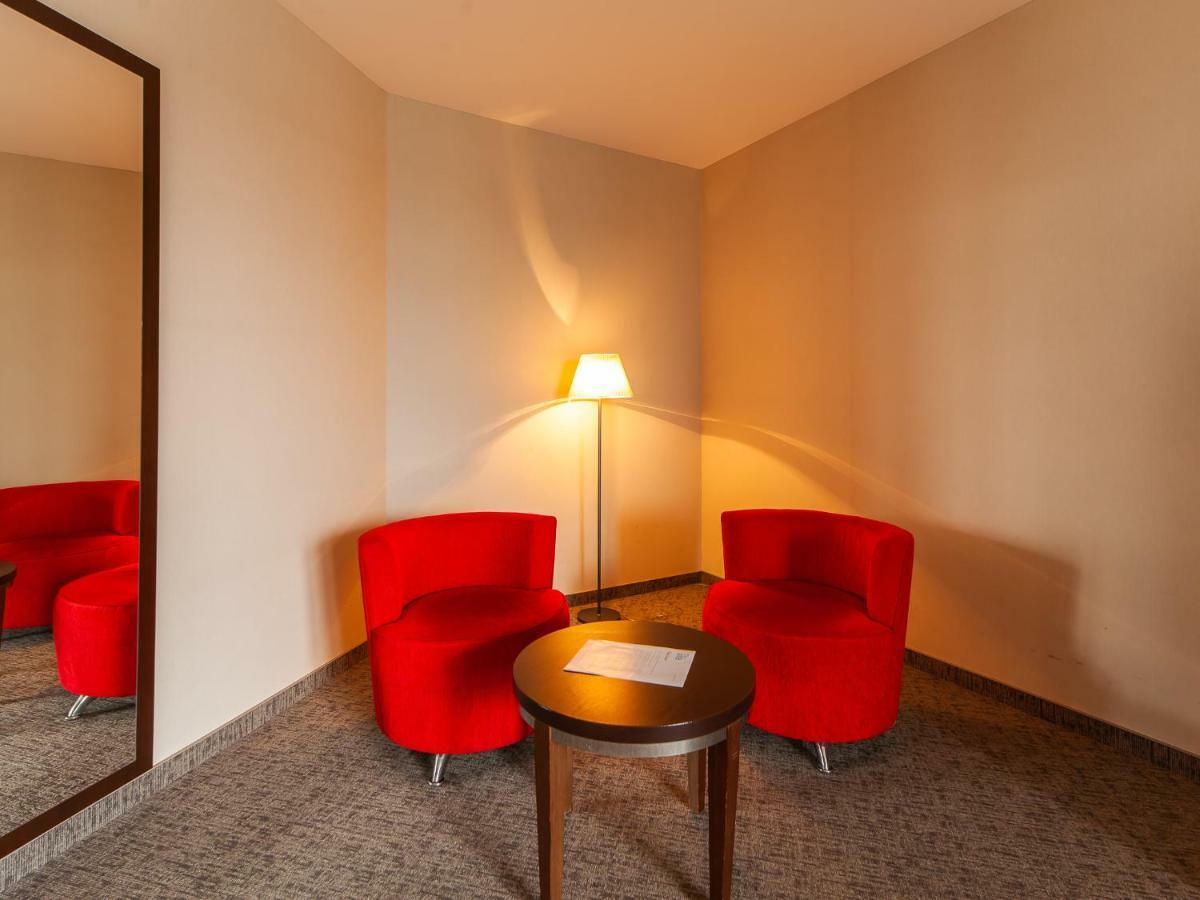 Apartament Hotelowy Delux W Kolobrzegu Ul Kosciuszki 16 Pobyt 7 Nocy 20 Procent Rabatu ,4 Dni 10 Procent Rabatu Екстер'єр фото